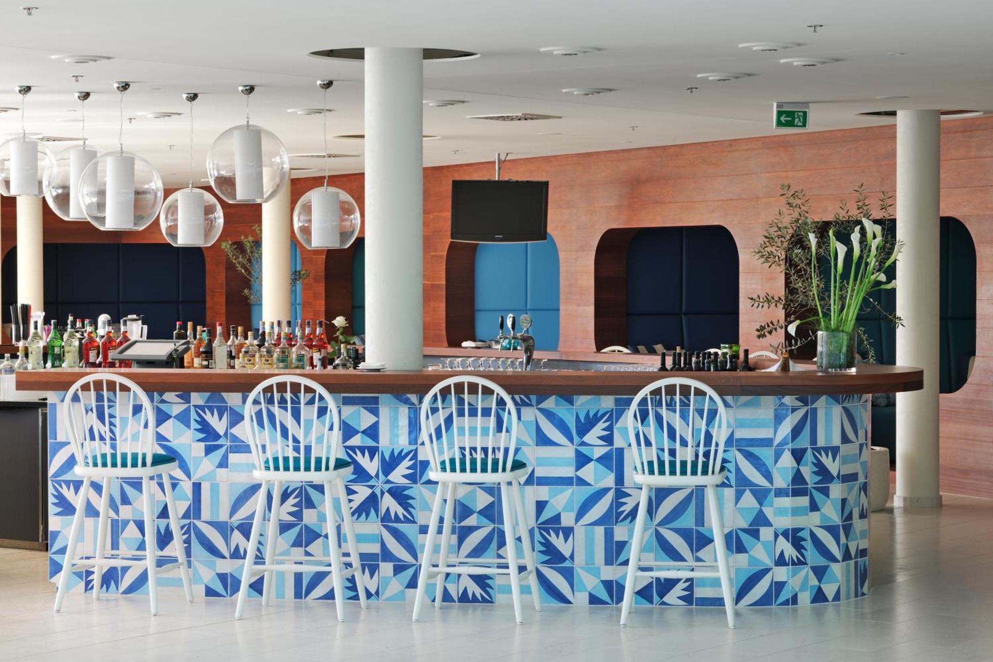 法尔肯斯坦纳酒店及亚德拉Spa 佩特坎内 外观 照片 Bar at the hotel